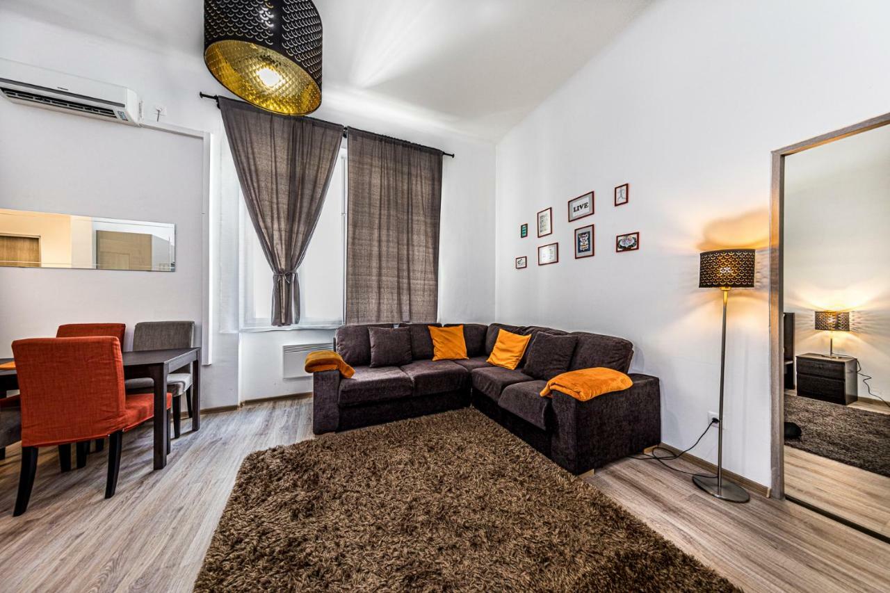 Precious Spot Lejlighed Budapest Eksteriør billede
